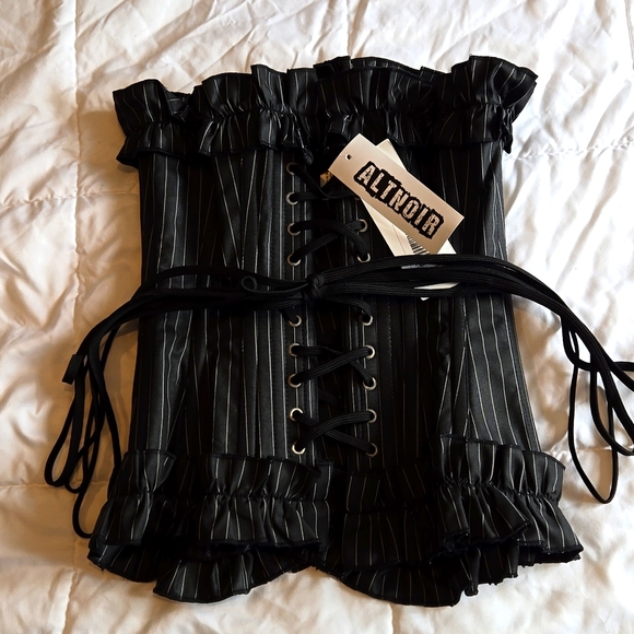 Black pinstripe underbust corset with ruffles BNWT - Picture 1 of 11